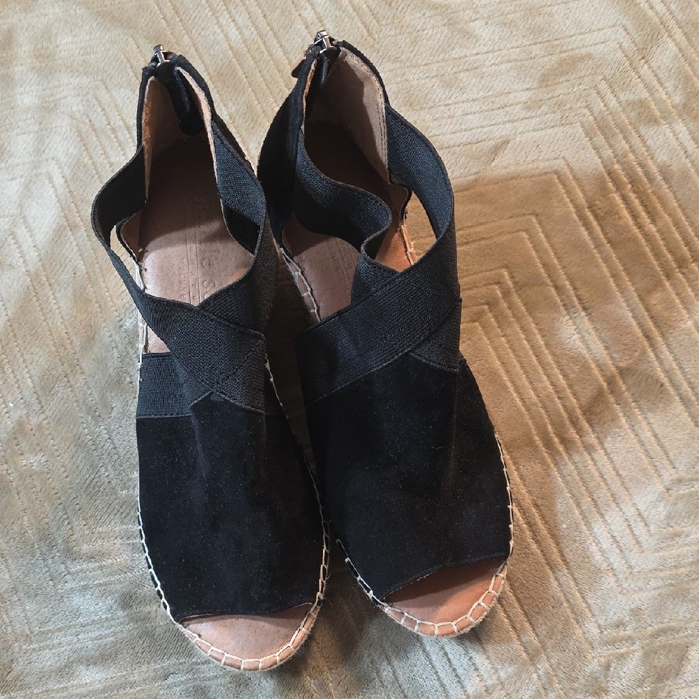 Gentle Souls Black Espadrille Sandals